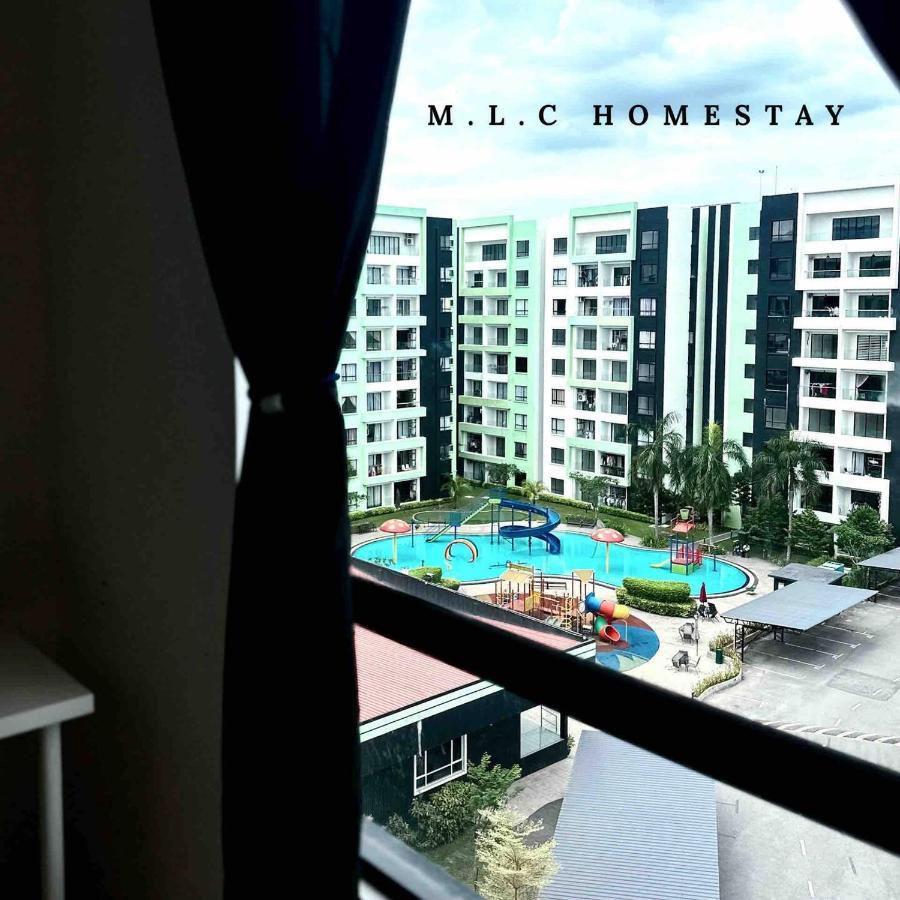 3 Bedrooms 2 Bathrooms Ipoh Waterpark Comfy Home - Pool & Mountain View 外观 照片